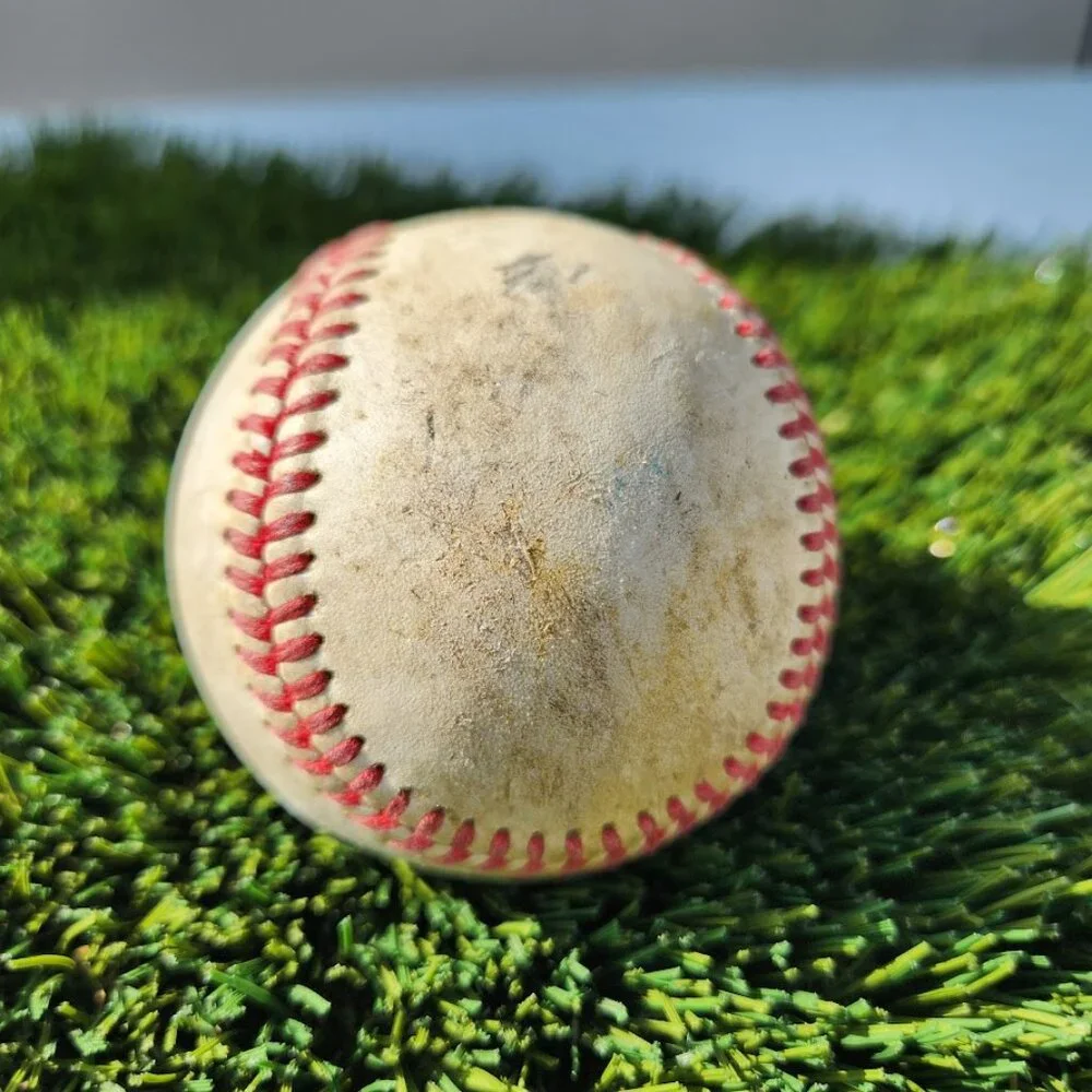 Used Vintage Baseball - Unknown origin Sports Memorabilia Equipment